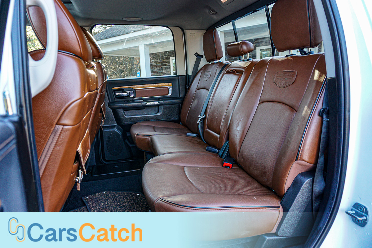 CARSCATCH - Used vehicle - Truck RAM 1500 2014