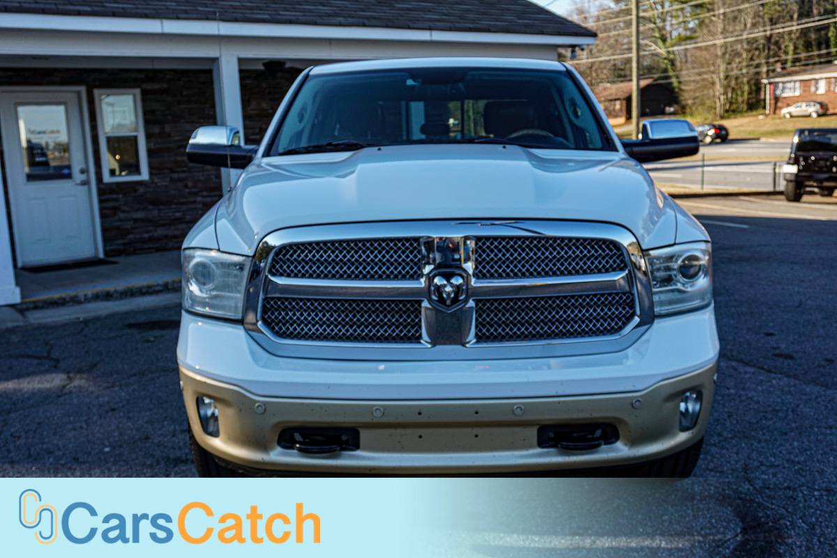 CARSCATCH - Used vehicle - Truck RAM 1500 2014