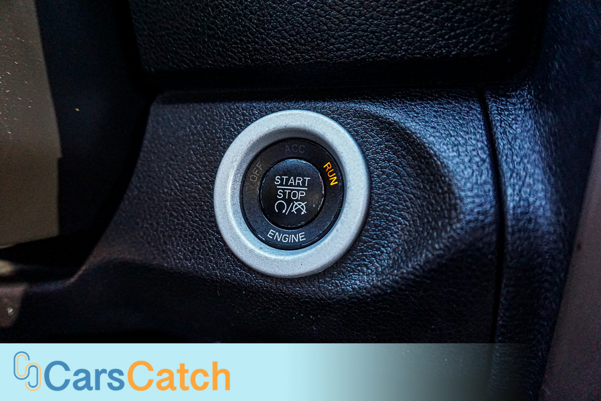 CARSCATCH - Used vehicle - Truck RAM 1500 2014