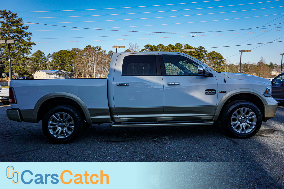 CARSCATCH - Used vehicle - Truck RAM 1500 2014