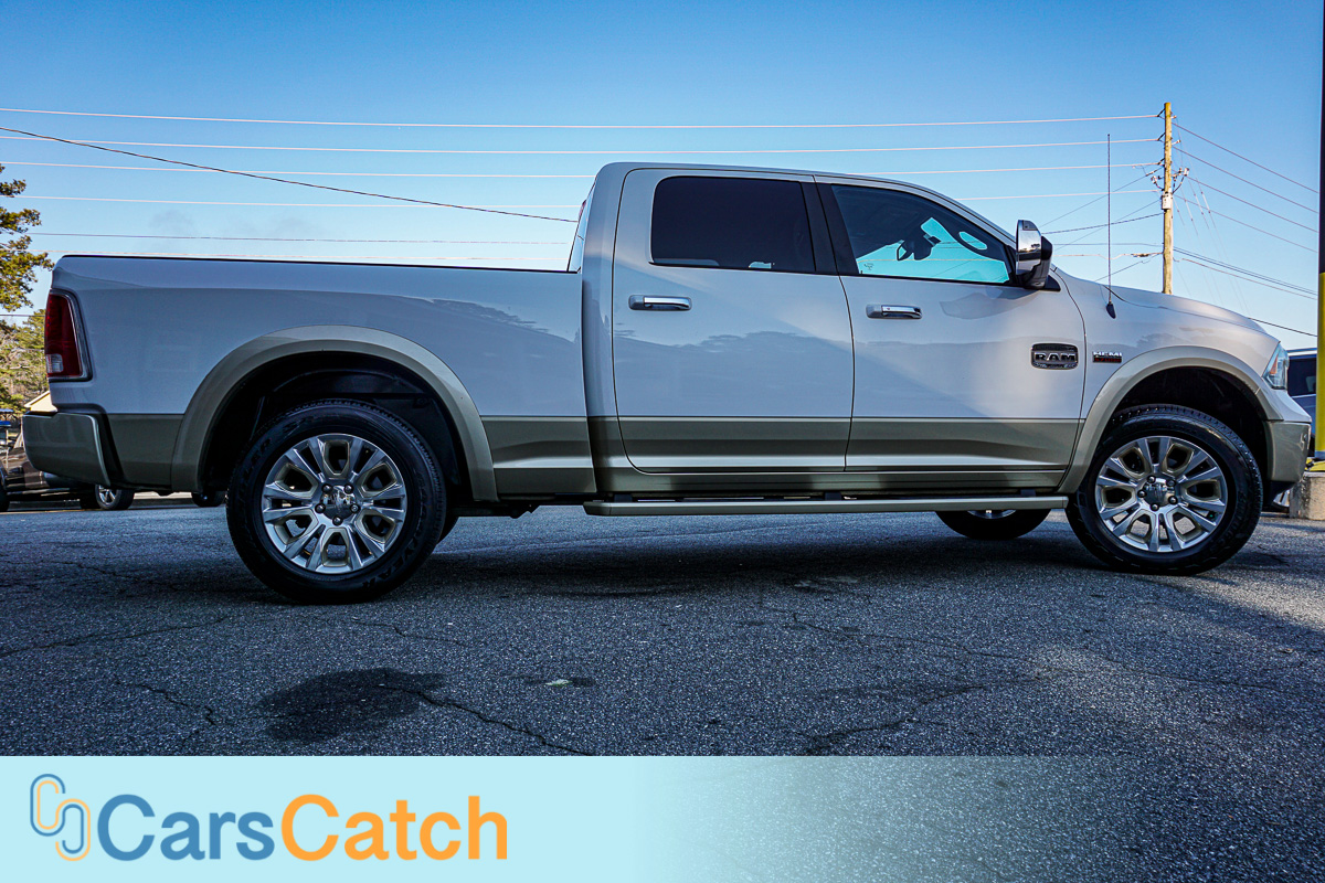 CARSCATCH - Used vehicle - Truck RAM 1500 2014