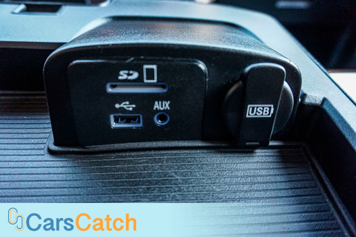 CARSCATCH - Used vehicle - Truck RAM 1500 2014