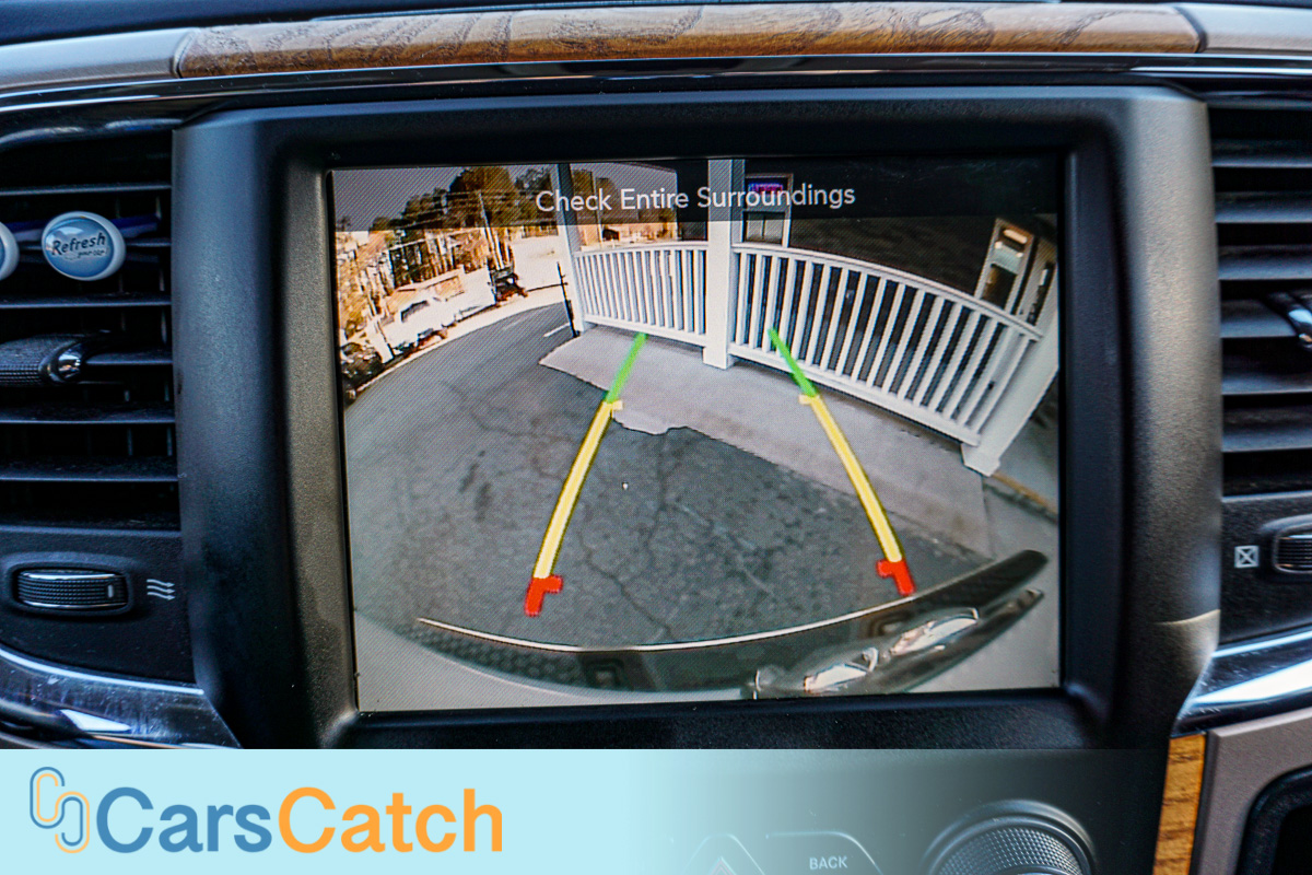 CARSCATCH - Used vehicle - Truck RAM 1500 2014