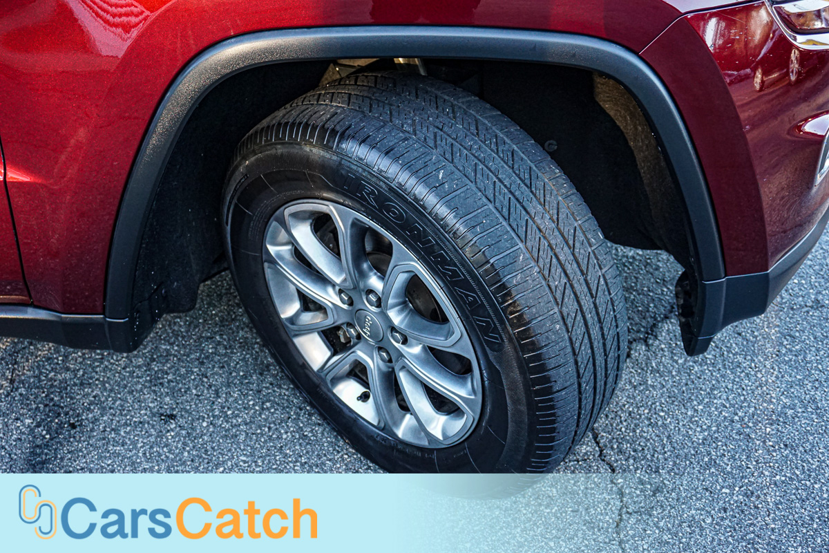 CARSCATCH - Used vehicle - SUV JEEP GRAND CHEROKEE 2016