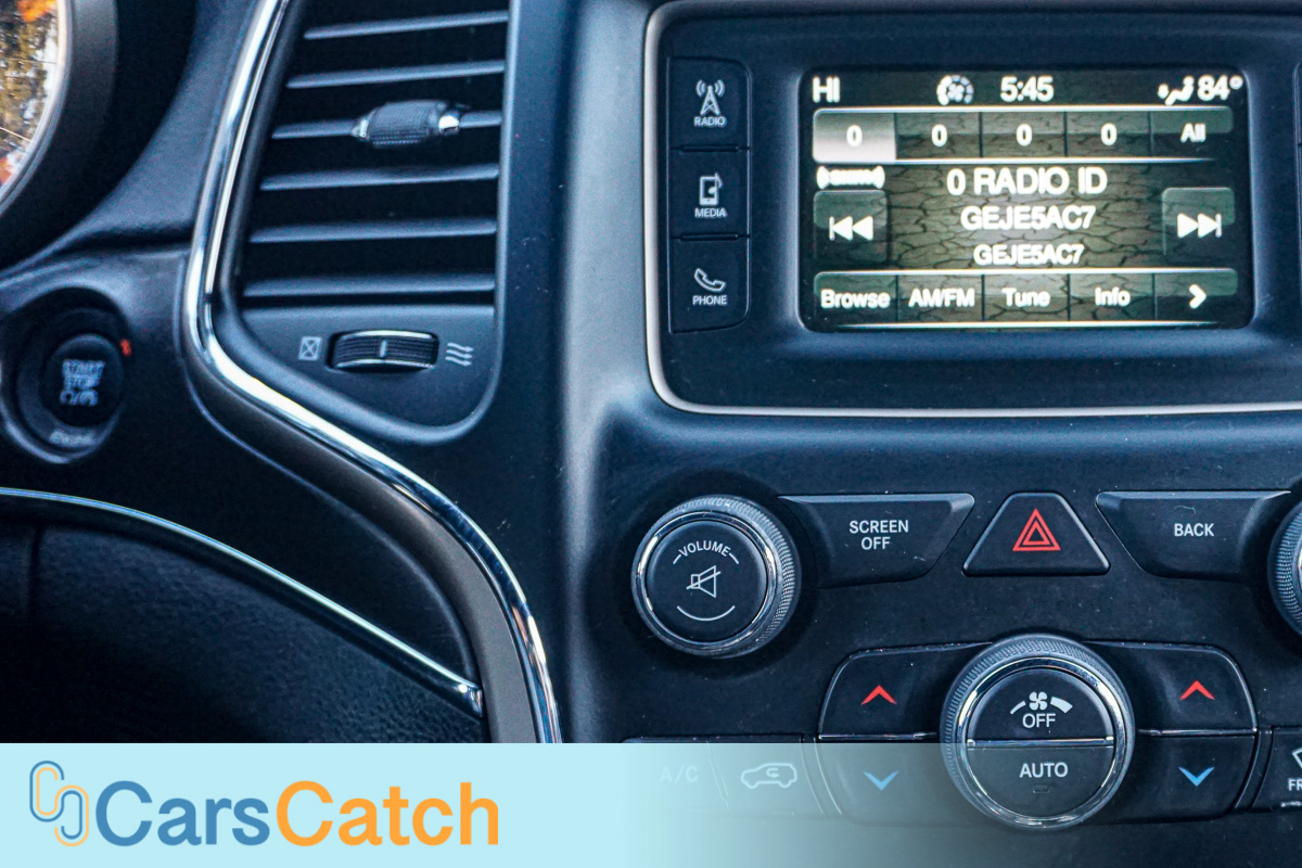 CARSCATCH - Used vehicle - SUV JEEP GRAND CHEROKEE 2016