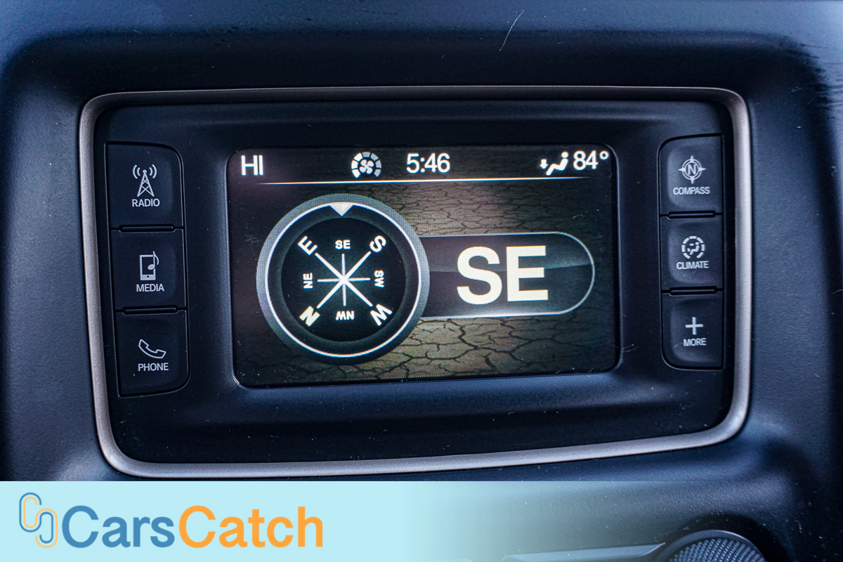 CARSCATCH - Used vehicle - SUV JEEP GRAND CHEROKEE 2016