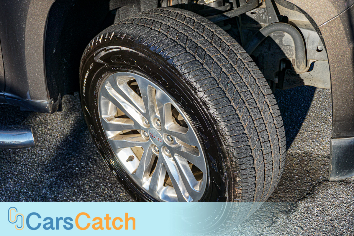 CARSCATCH - Used vehicle - Truck GMC CANYON 2017