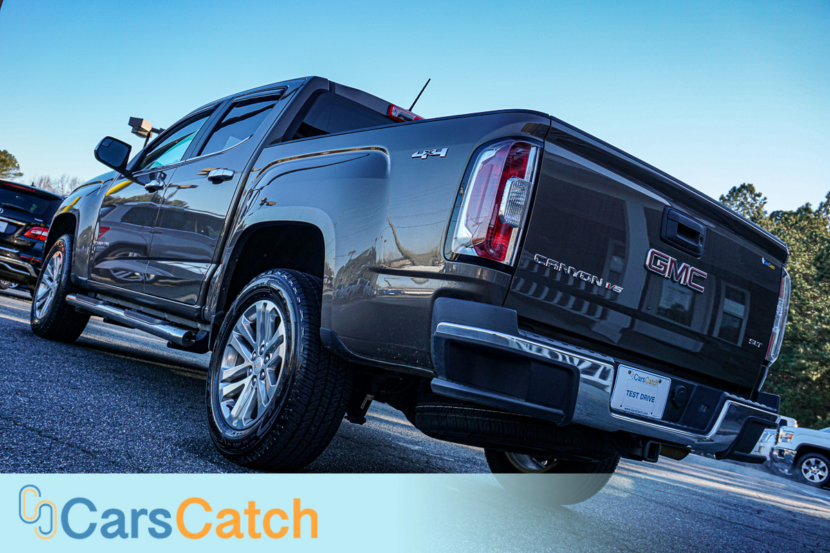 CARSCATCH - Used vehicle - Truck GMC CANYON 2017