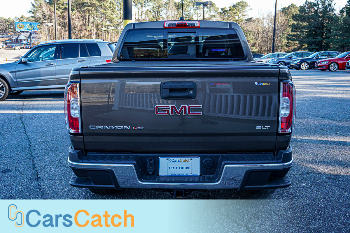 CARSCATCH - Used vehicle - Truck GMC CANYON 2017