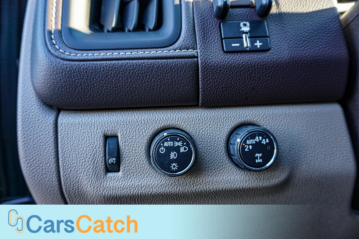 CARSCATCH - Used vehicle - Truck GMC CANYON 2017