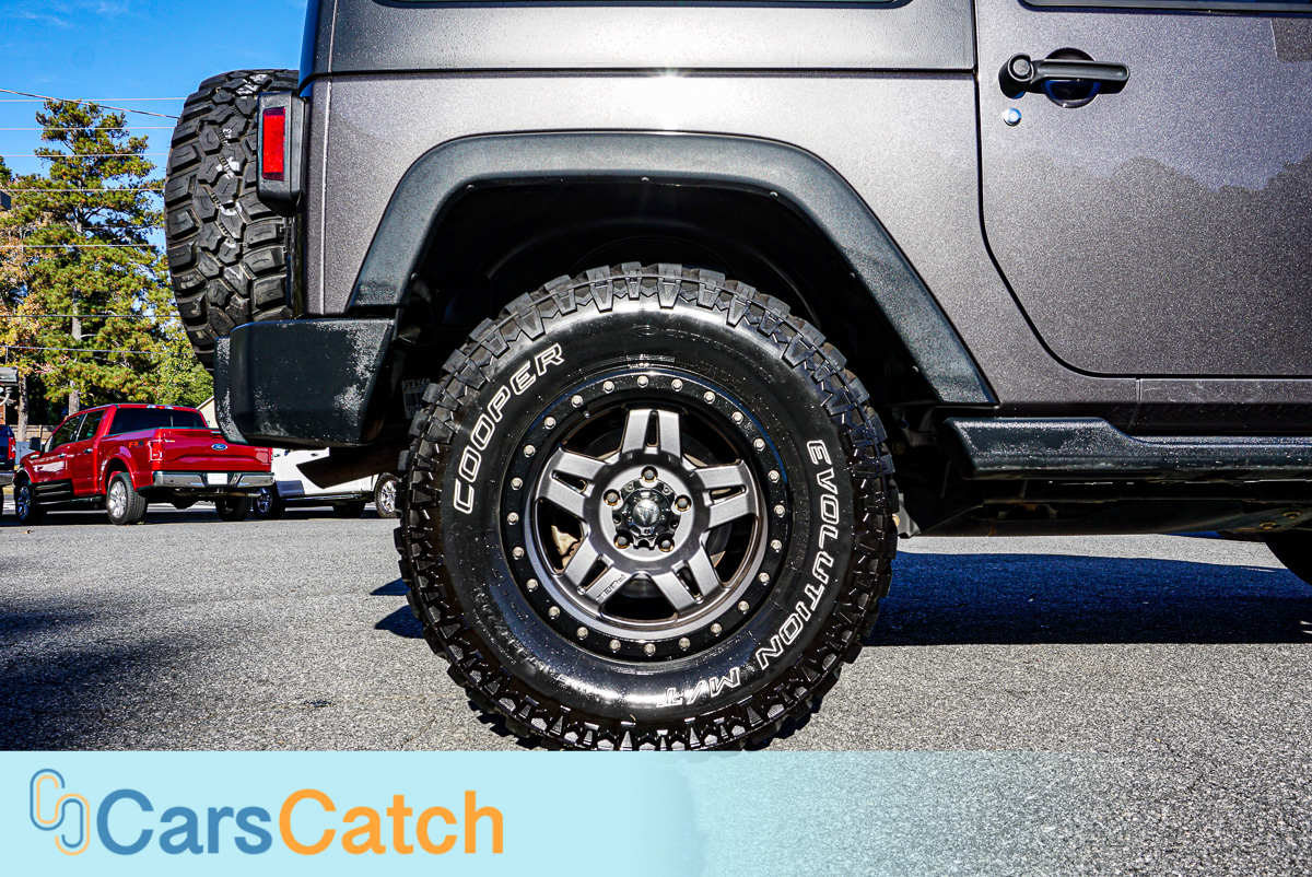CARSCATCH - Used vehicle - SUV JEEP WRANGLER 2014