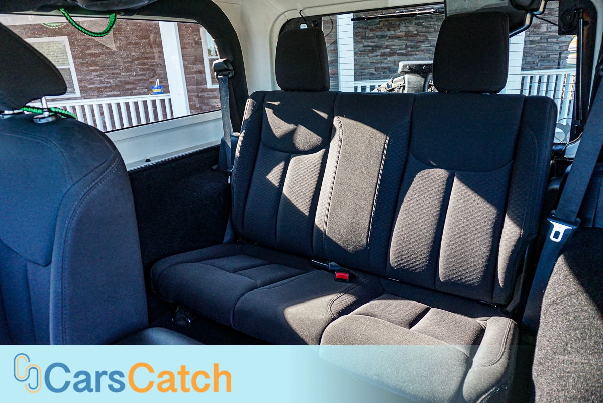 CARSCATCH - Used vehicle - SUV JEEP WRANGLER 2014