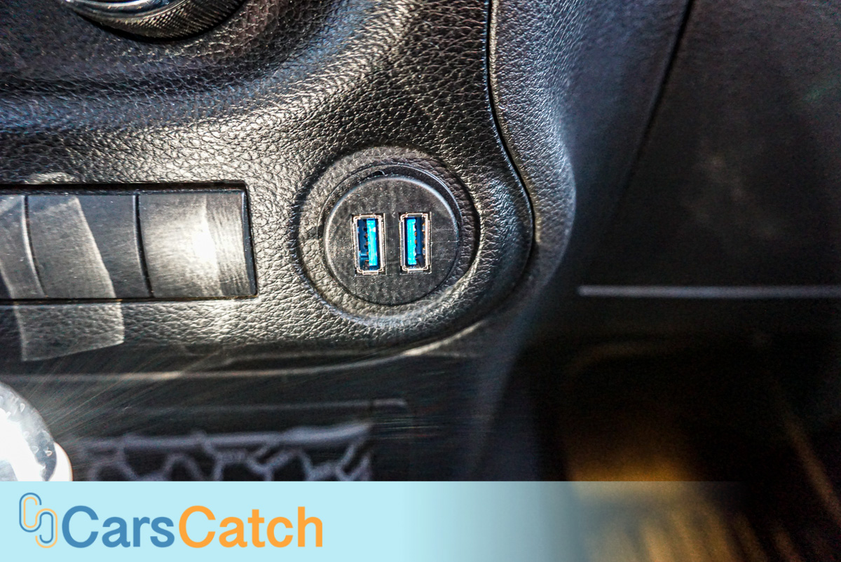 CARSCATCH - Used vehicle - SUV JEEP WRANGLER 2014