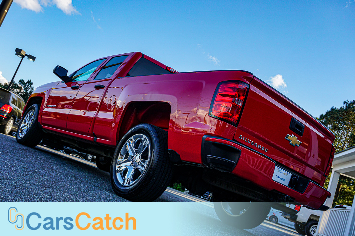 CARSCATCH - Used vehicle - Truck CHEVROLET SILVERADO 1500 2017