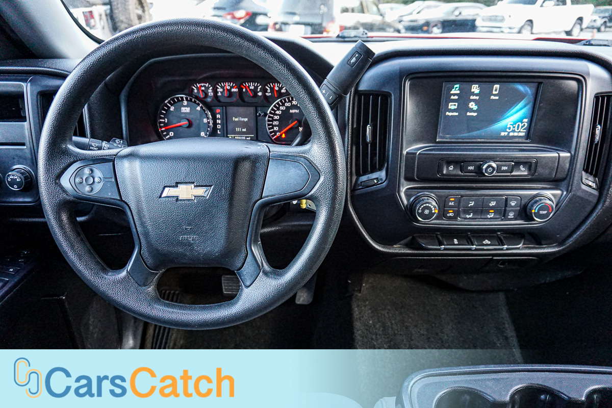 CARSCATCH - Used vehicle - Truck CHEVROLET SILVERADO 1500 2017