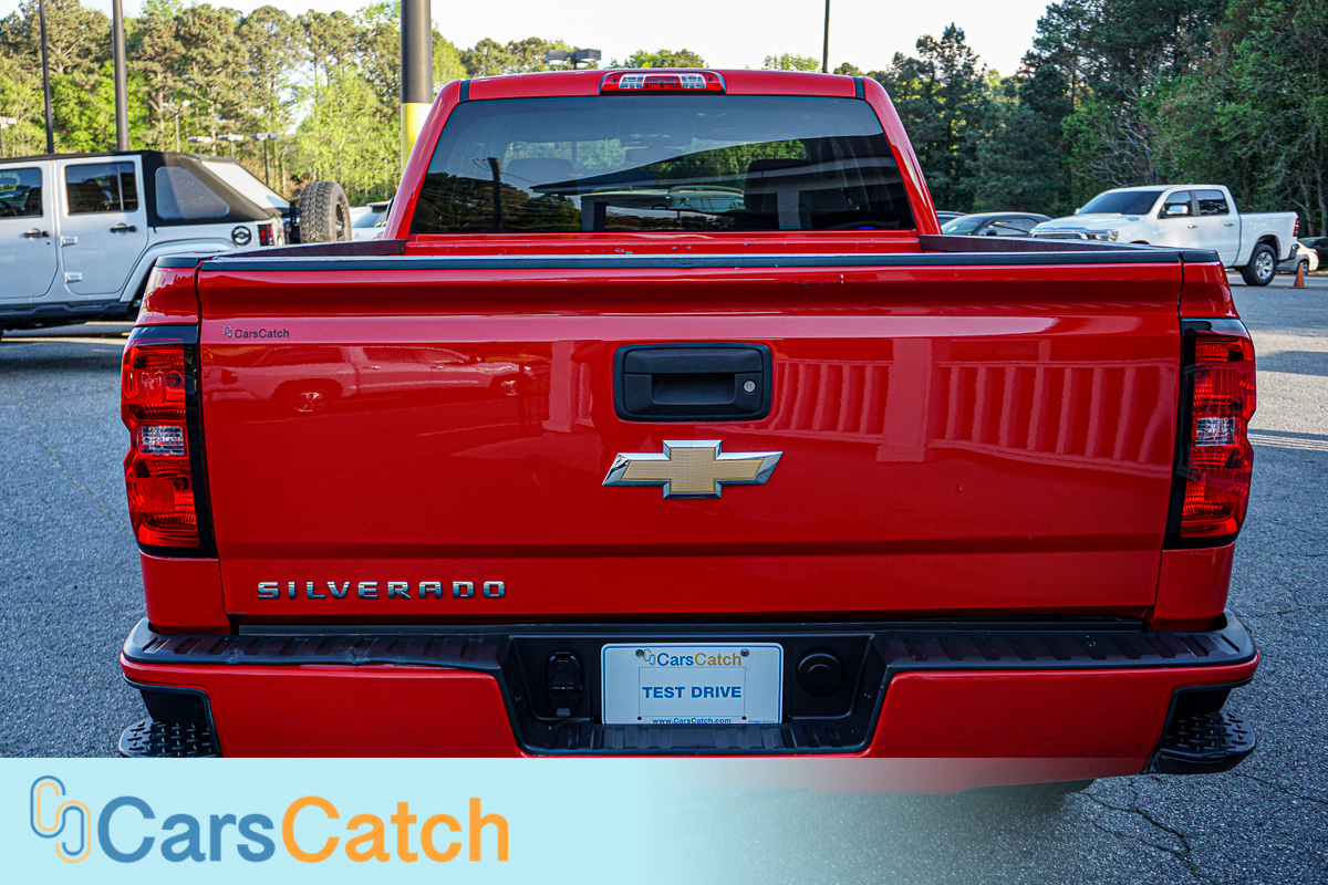 CARSCATCH - Used vehicle - Truck CHEVROLET SILVERADO 1500 2017