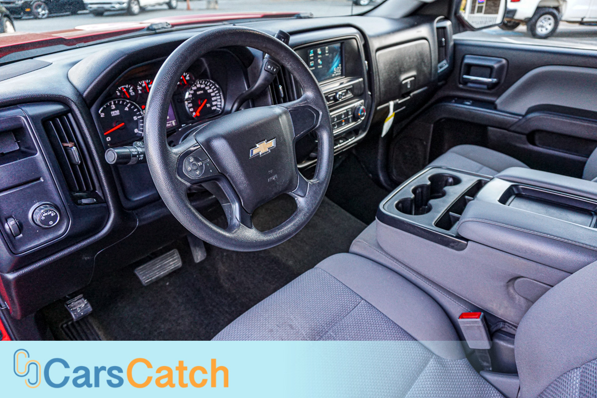 CARSCATCH - Used vehicle - Truck CHEVROLET SILVERADO 1500 2017