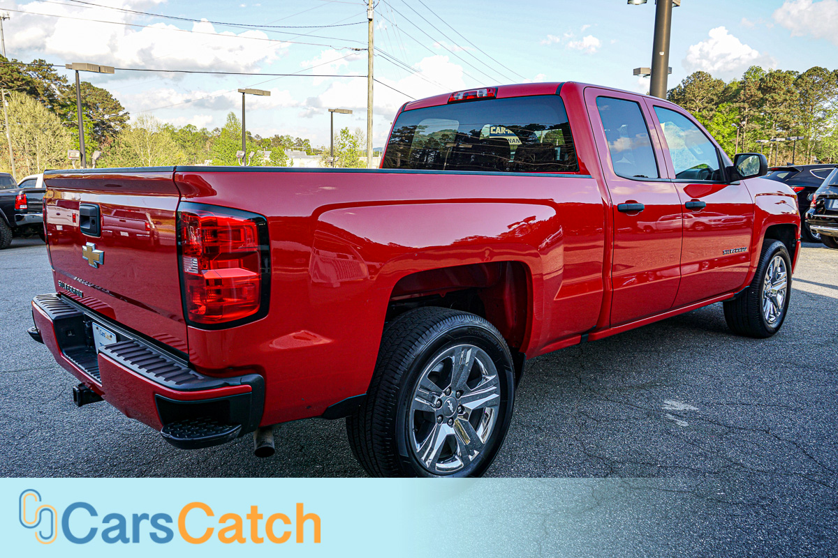 CARSCATCH - Used vehicle - Truck CHEVROLET SILVERADO 1500 2017