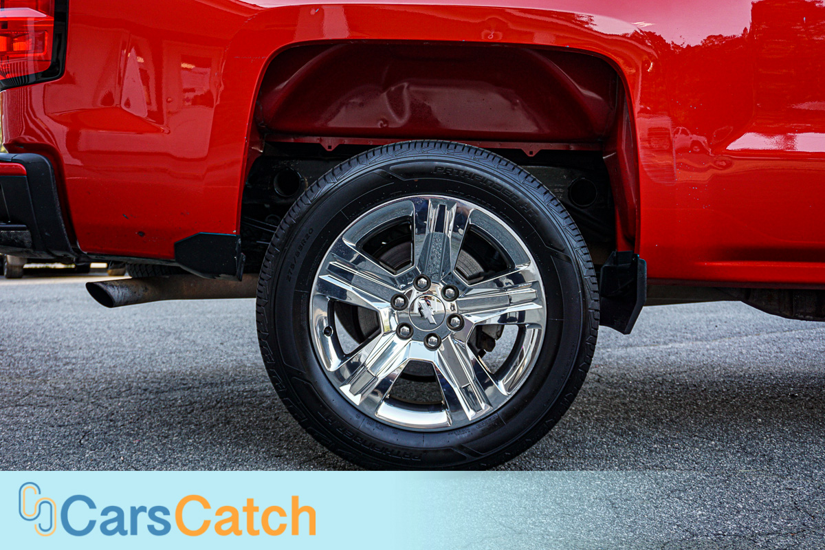 CARSCATCH - Used vehicle - Truck CHEVROLET SILVERADO 1500 2017