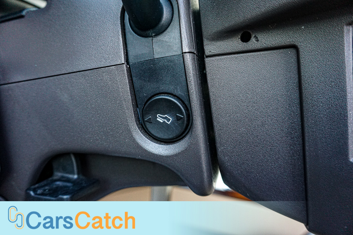 CARSCATCH - Used vehicle - Truck FORD F-150 2012