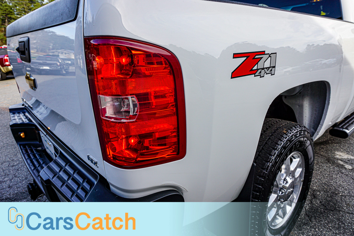 CARSCATCH - Used vehicle - Truck CHEVROLET SILVERADO 2500HD 2014