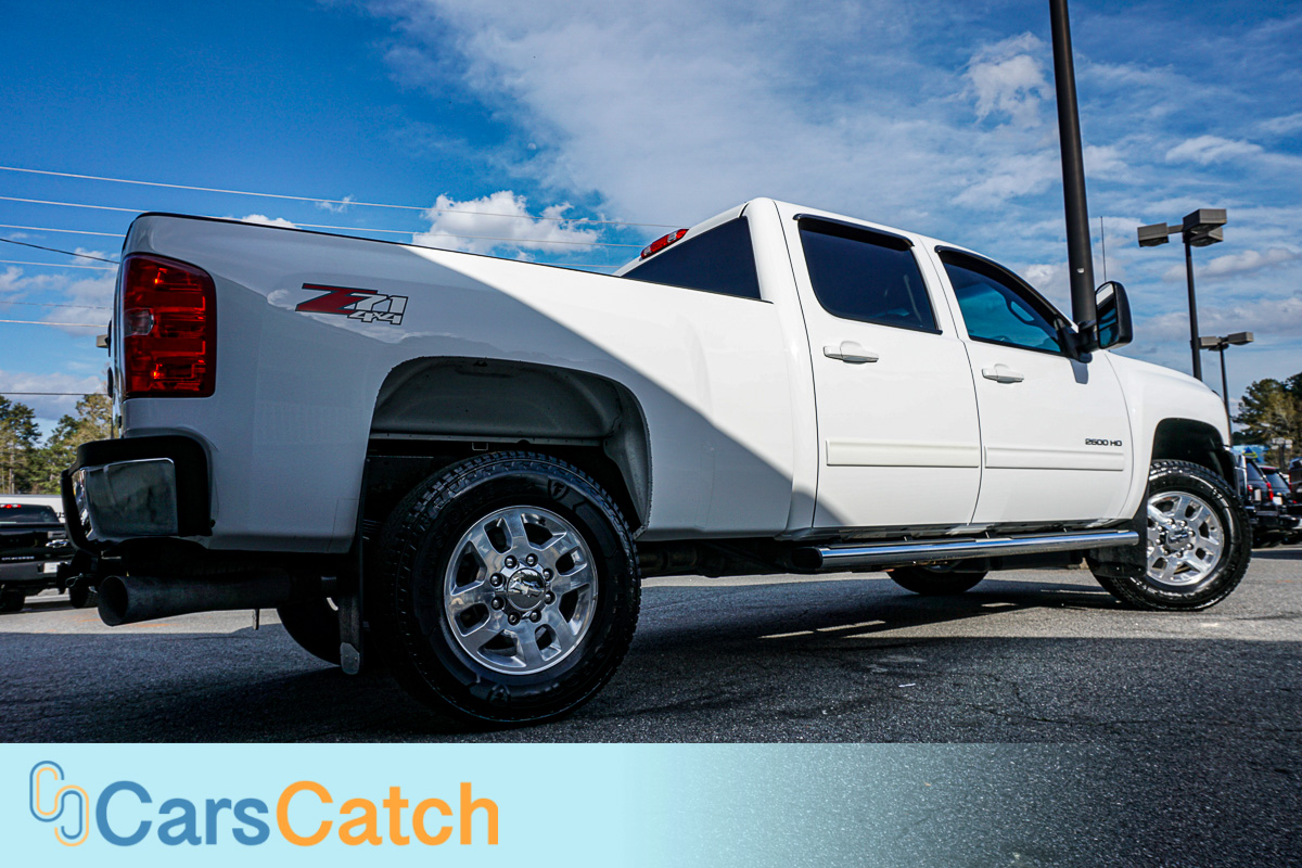 CARSCATCH - Used vehicle - Truck CHEVROLET SILVERADO 2500HD 2014