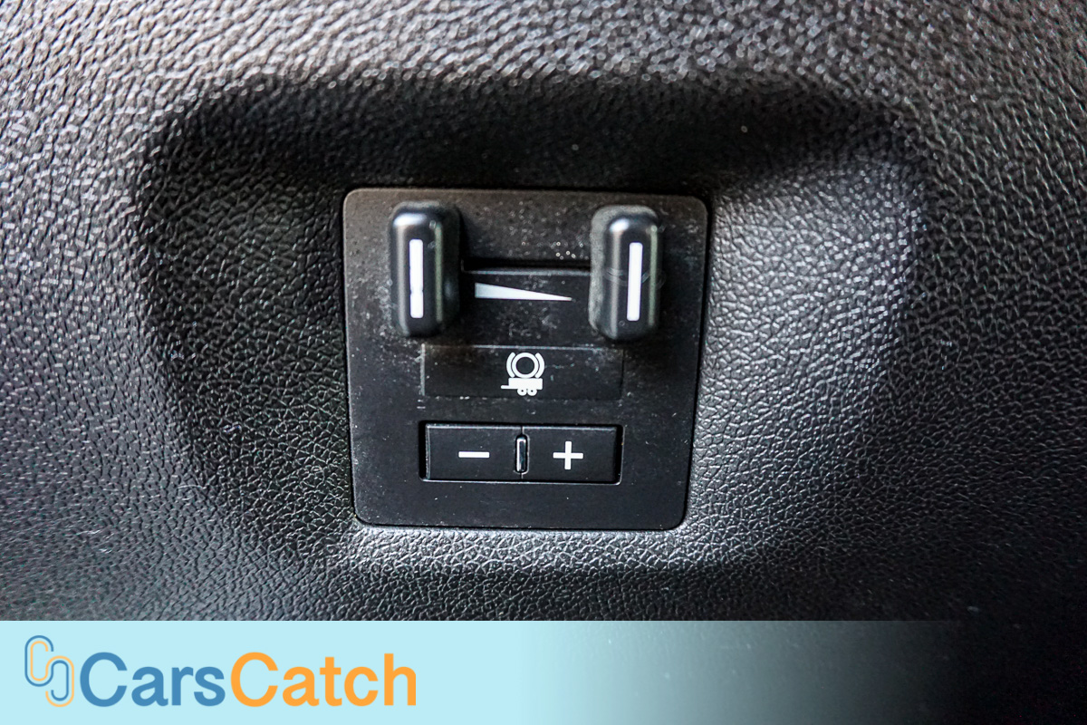 CARSCATCH - Used vehicle - Truck CHEVROLET SILVERADO 2500HD 2014