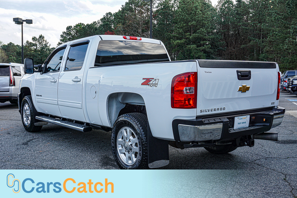 CARSCATCH - Used vehicle - Truck CHEVROLET SILVERADO 2500HD 2014