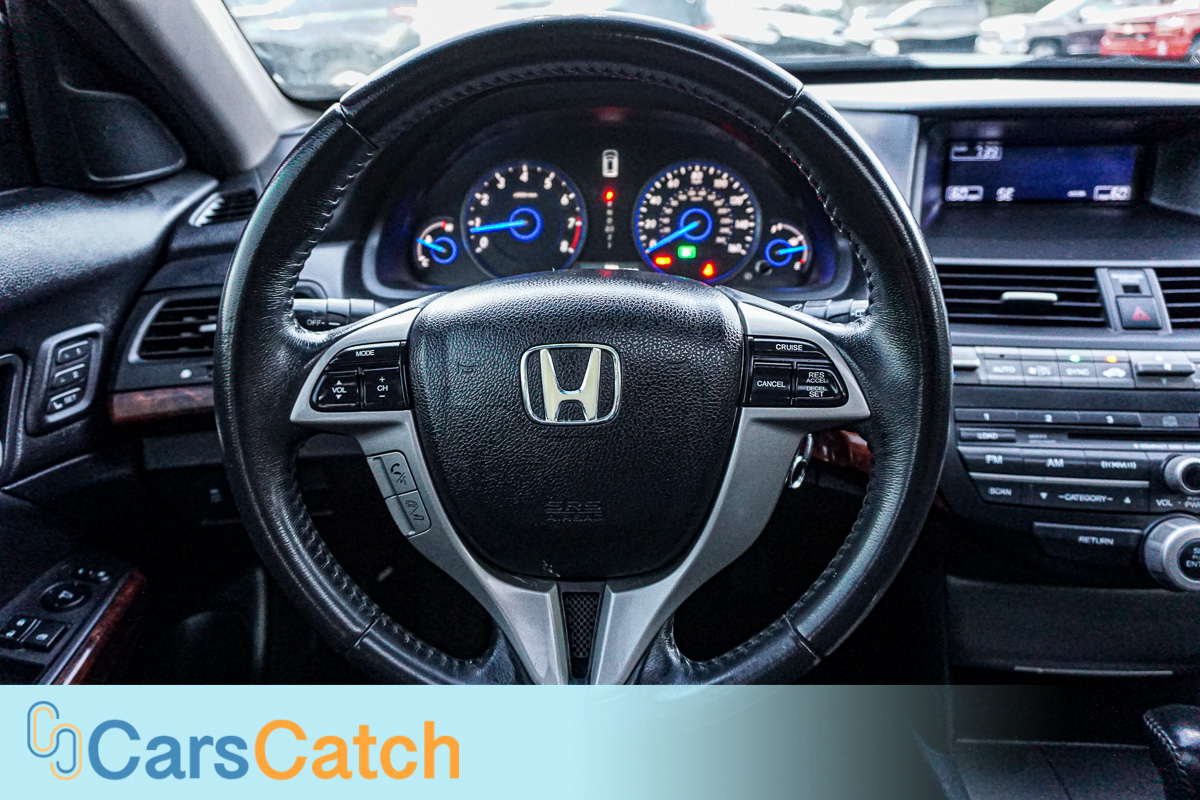 CARSCATCH - Used vehicle - Sedan HONDA CROSSTOUR 2012