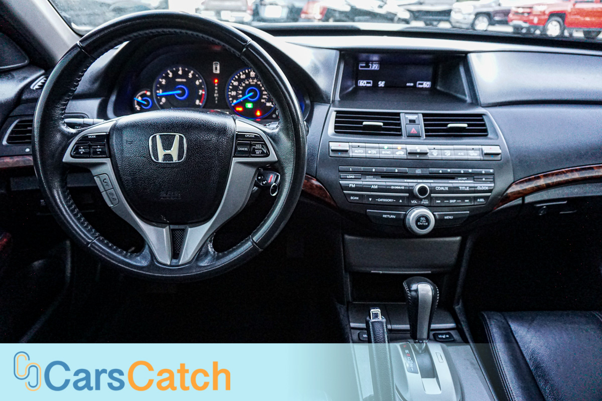 CARSCATCH - Used vehicle - Sedan HONDA CROSSTOUR 2012