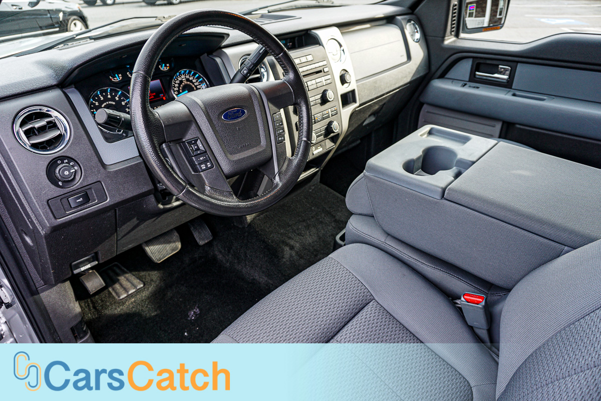 CARSCATCH - Used vehicle - Truck FORD F-150 2012