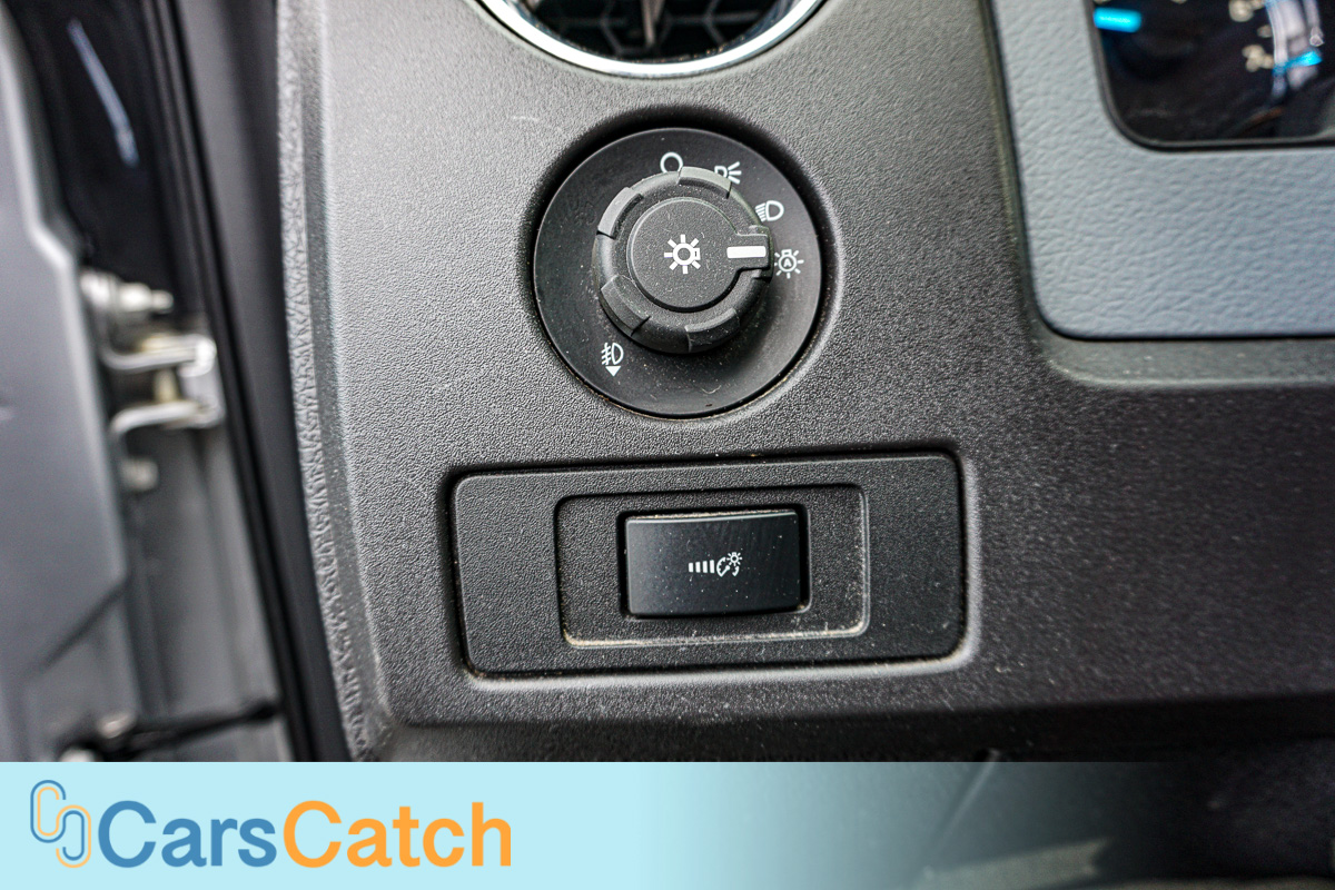 CARSCATCH - Used vehicle - Truck FORD F-150 2012