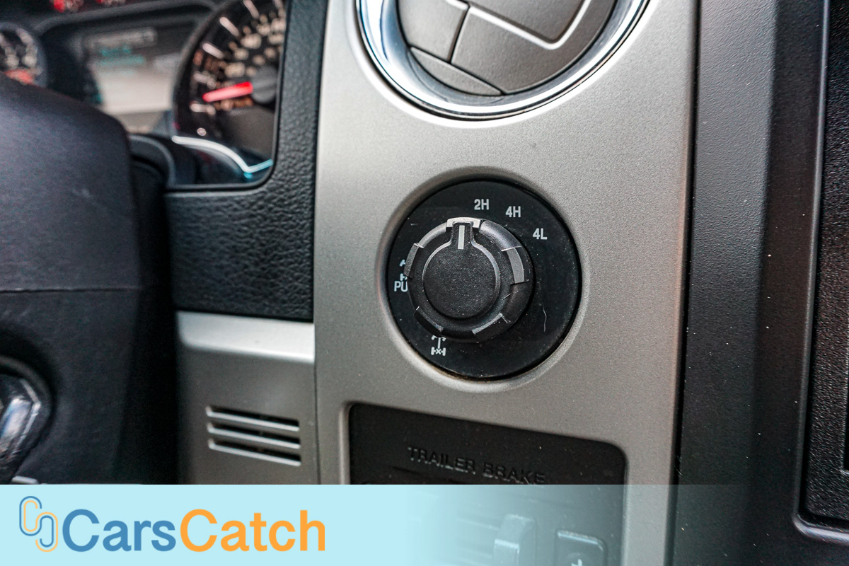 CARSCATCH - Used vehicle - Truck FORD F-150 2012