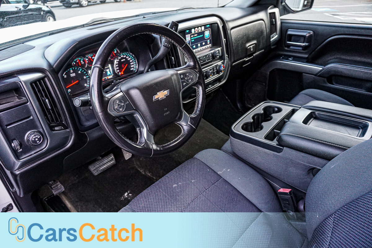 CARSCATCH - Used vehicle - Truck CHEVROLET SILVERADO 1500 2015