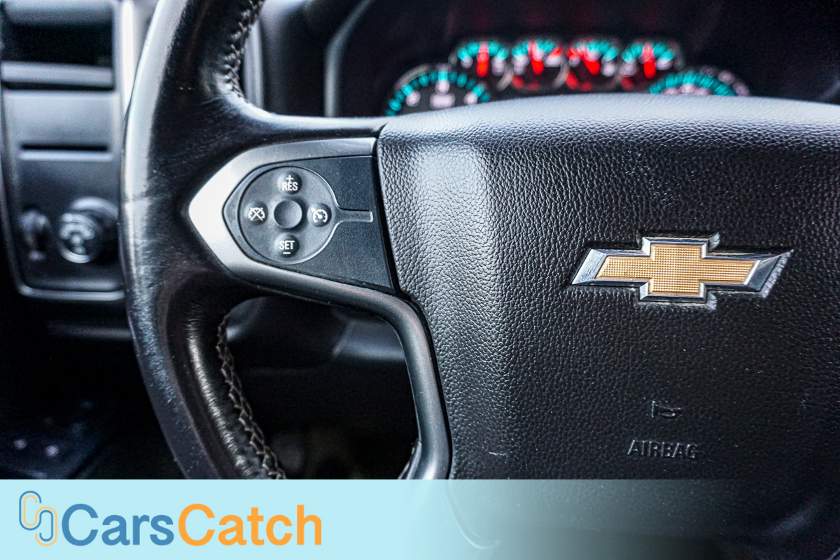 CARSCATCH - Used vehicle - Truck CHEVROLET SILVERADO 1500 2015