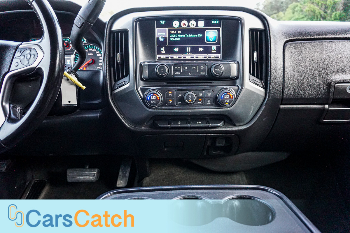 CARSCATCH - Used vehicle - Truck CHEVROLET SILVERADO 1500 2015
