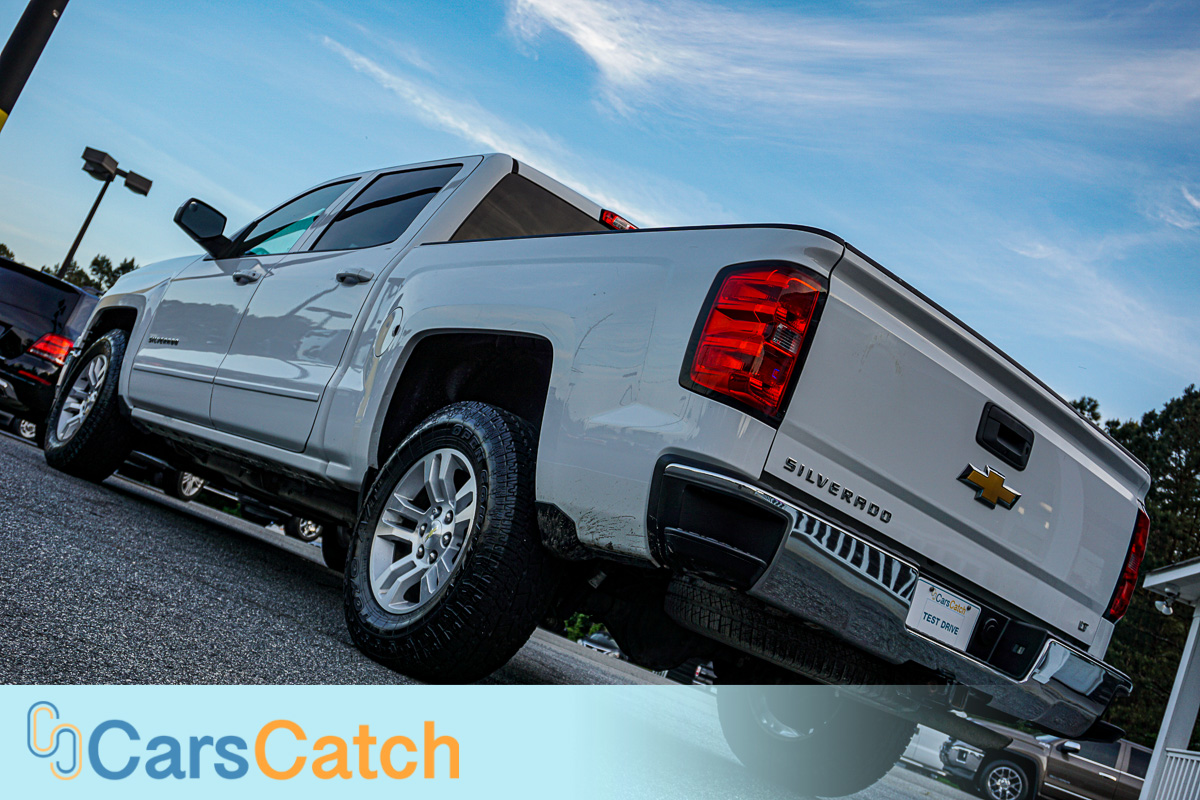 CARSCATCH - Used vehicle - Truck CHEVROLET SILVERADO 1500 2015