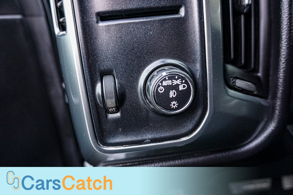 CARSCATCH - Used vehicle - Truck CHEVROLET SILVERADO 1500 2015