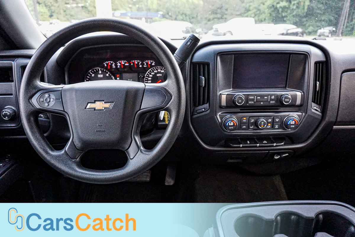 CARSCATCH - Used vehicle - Truck CHEVROLET SILVERADO 1500 2015
