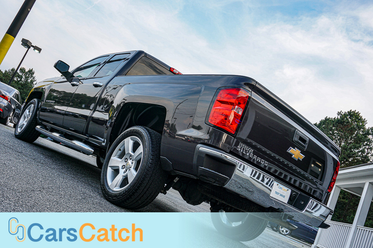 CARSCATCH - Used vehicle - Truck CHEVROLET SILVERADO 1500 2015