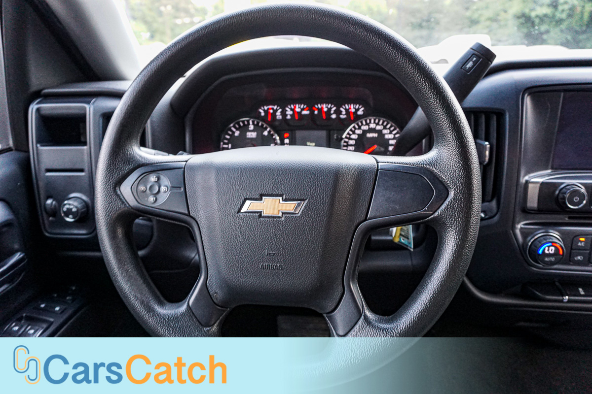 CARSCATCH - Used vehicle - Truck CHEVROLET SILVERADO 1500 2015