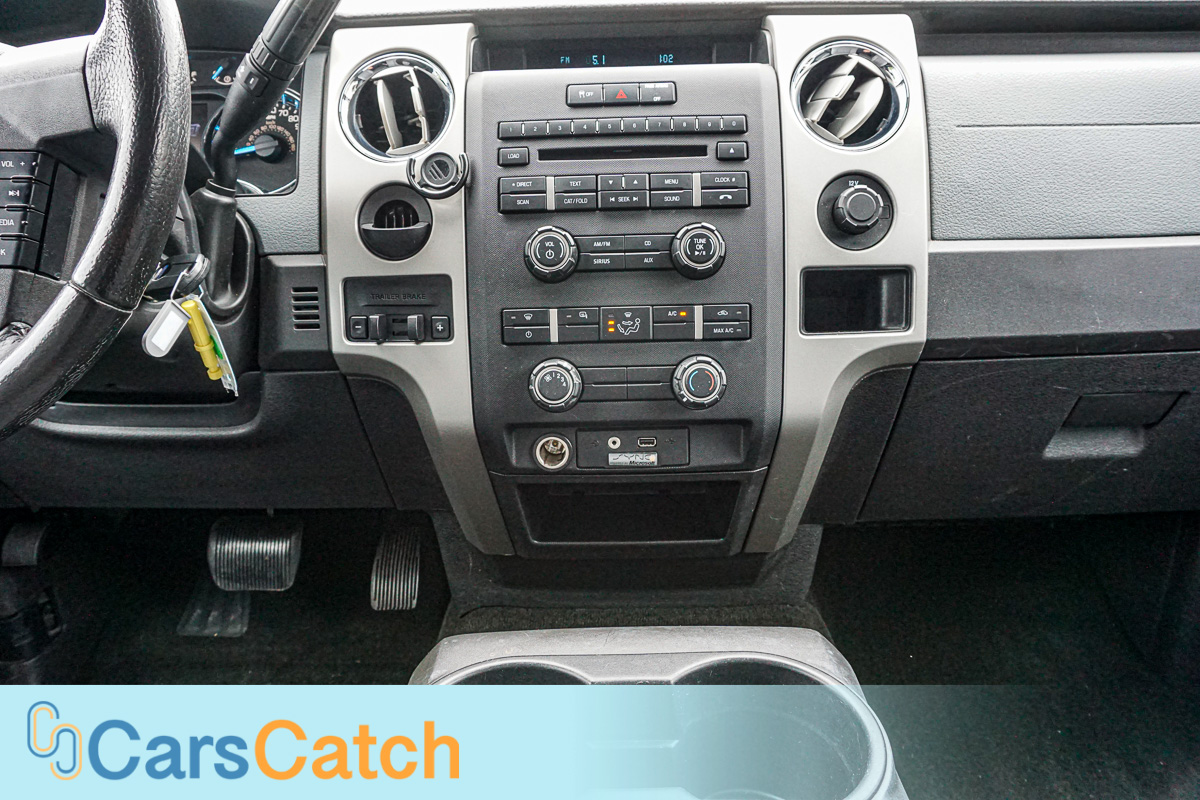 CARSCATCH - Used vehicle - Truck FORD F-150 2012