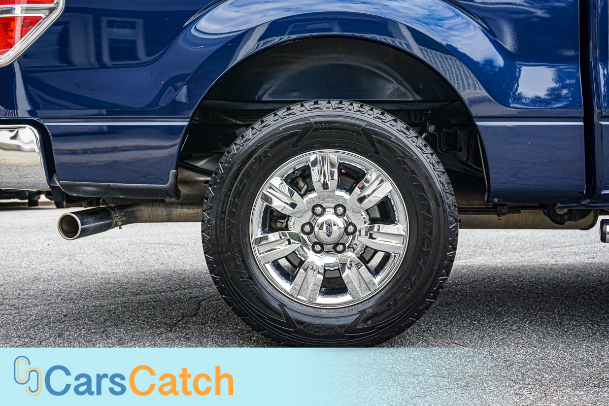 CARSCATCH - Used vehicle - Truck FORD F-150 2012