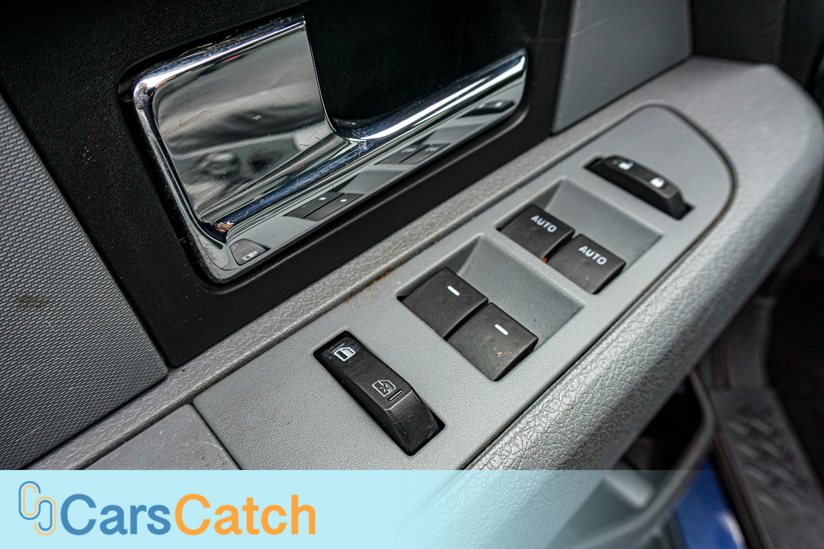 CARSCATCH - Used vehicle - Truck FORD F-150 2012