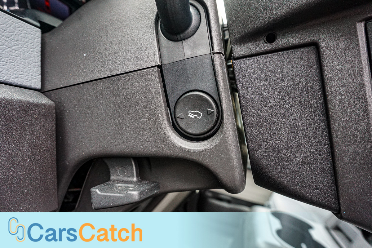 CARSCATCH - Used vehicle - Truck FORD F-150 2012