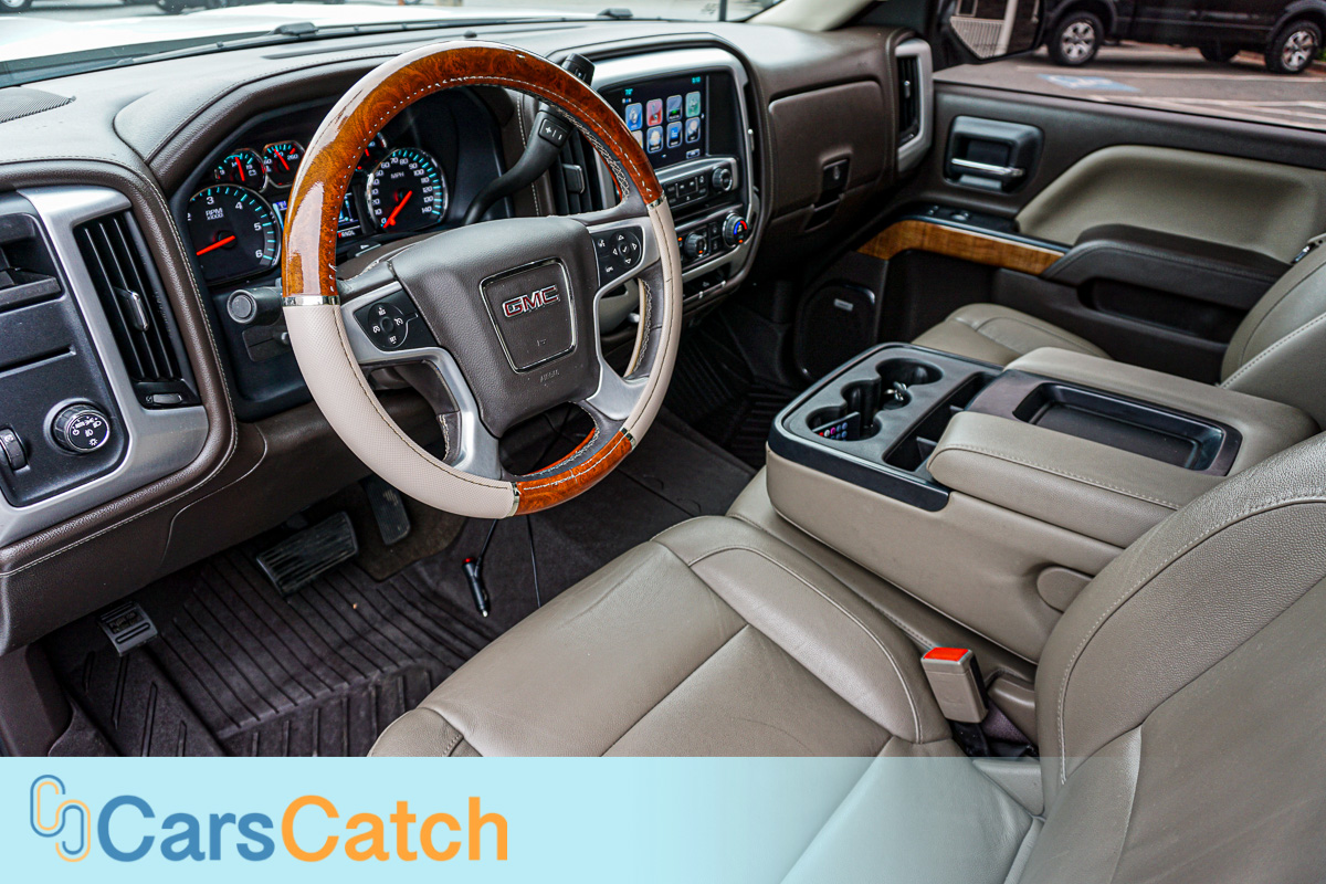 CARSCATCH - Used vehicle - Truck GMC SIERRA 1500 2017