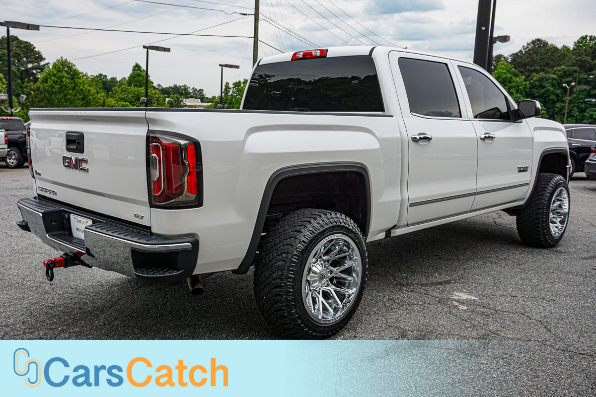 CARSCATCH - Used vehicle - Truck GMC SIERRA 1500 2017