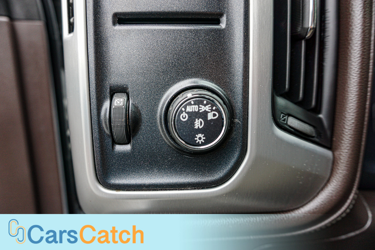 CARSCATCH - Used vehicle - Truck GMC SIERRA 1500 2017