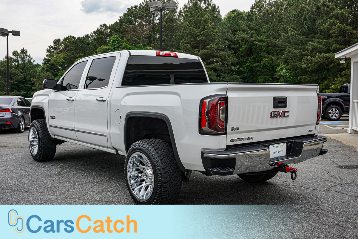 CARSCATCH - Used vehicle - Truck GMC SIERRA 1500 2017