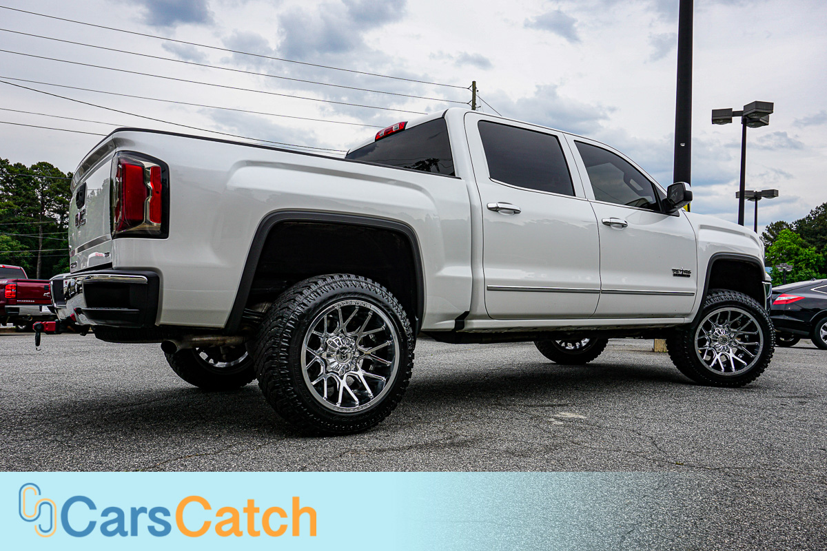 CARSCATCH - Used vehicle - Truck GMC SIERRA 1500 2017